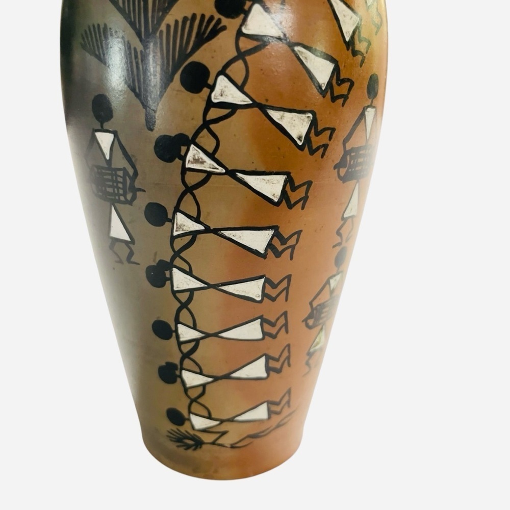 VTG African Tribal Pottery Vase Hand Painted Dancing Figures and Drum players - Picture 9 of 10